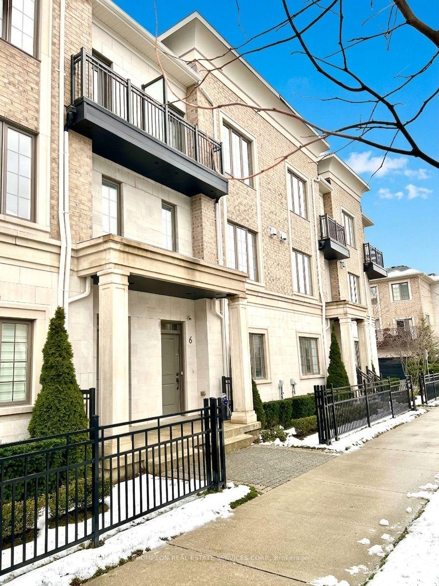 6 Mildred Temple Way, Markham, ON L3R 4Z7
