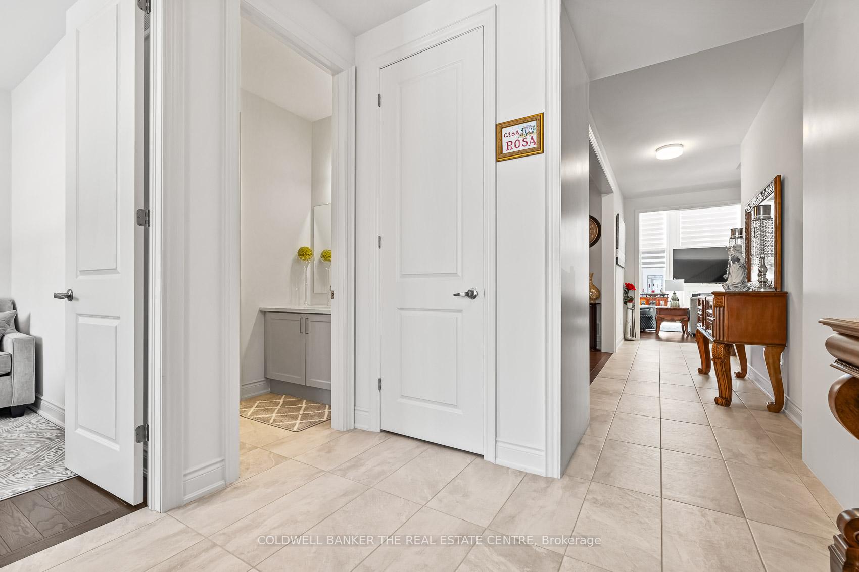 28 Bellflower Crescent, Adjala-Tosorontio — photo 4 of 5