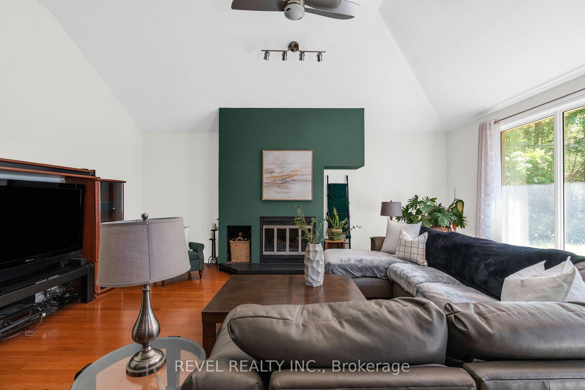 3964 GROVE Place, Innisfil — photo 5 of 5