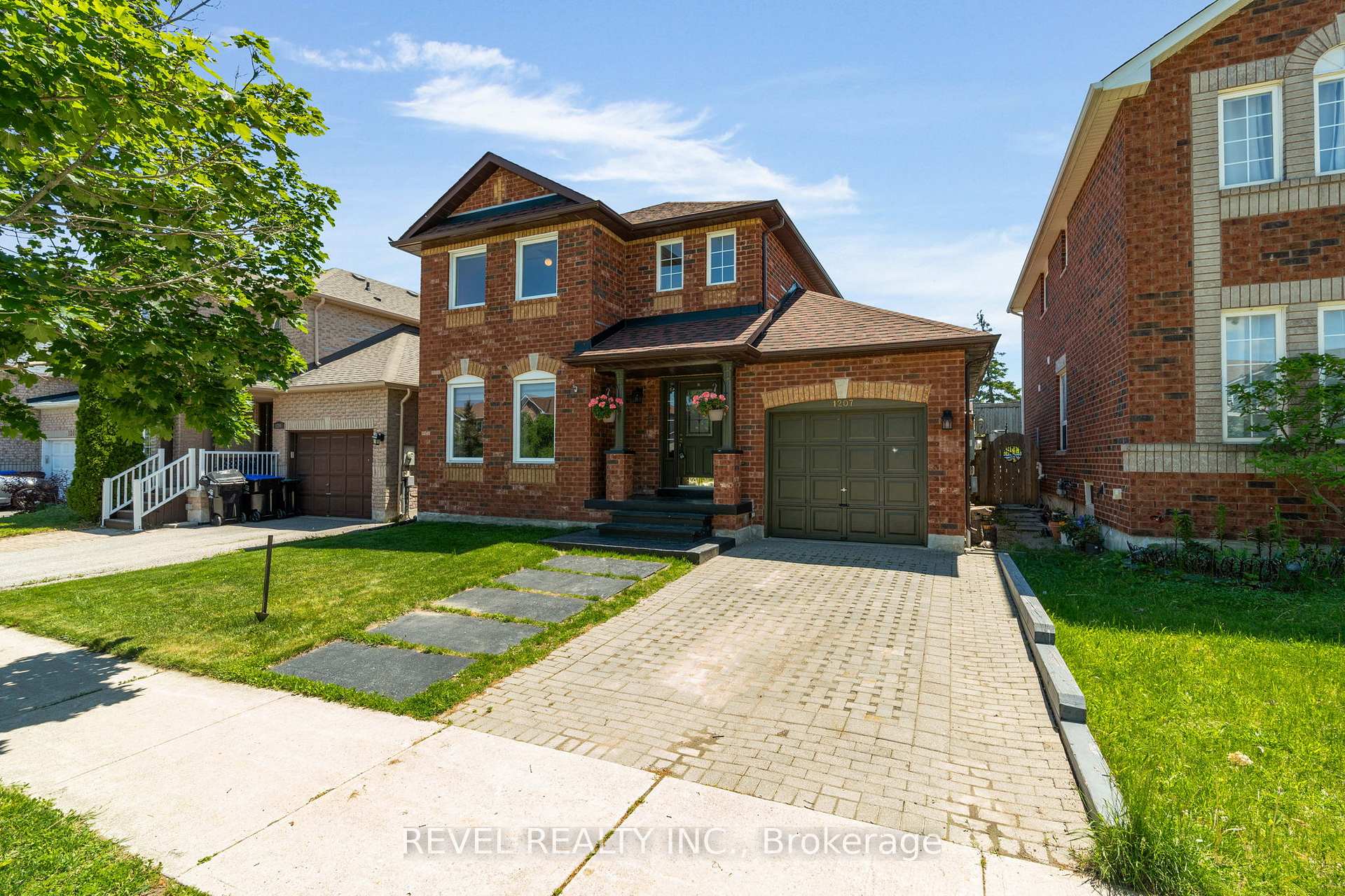 1207 Andrade Lane, Innisfil — photo 2 of 5