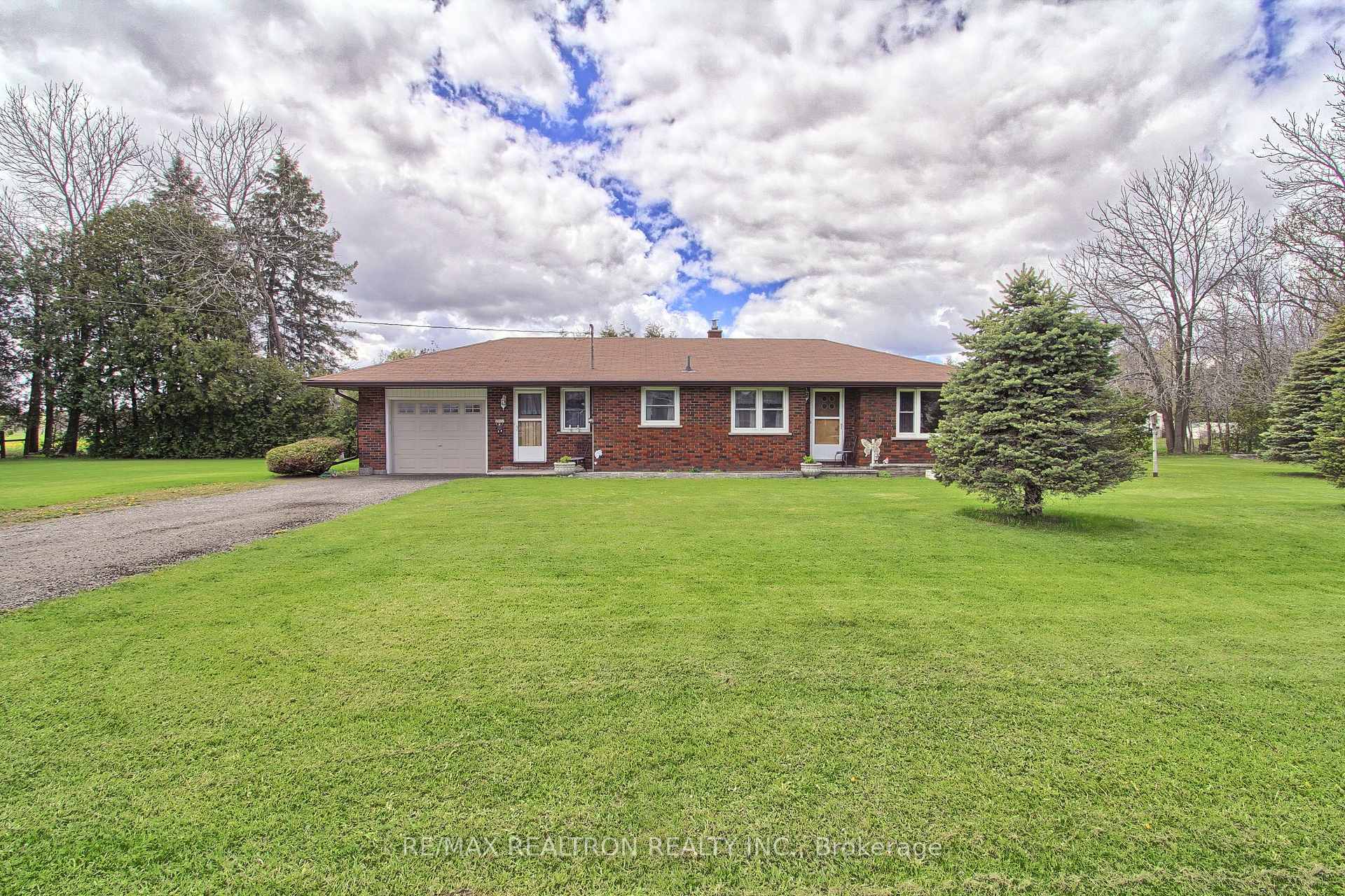 24342 Highway 48 N/A, Georgina — photo 3 of 5