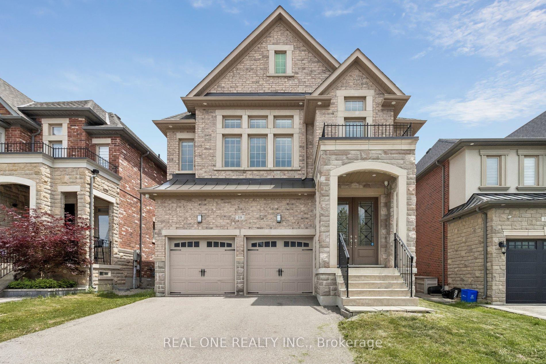 19 Rivoli Drive, Vaughan, ON L4H 3X2