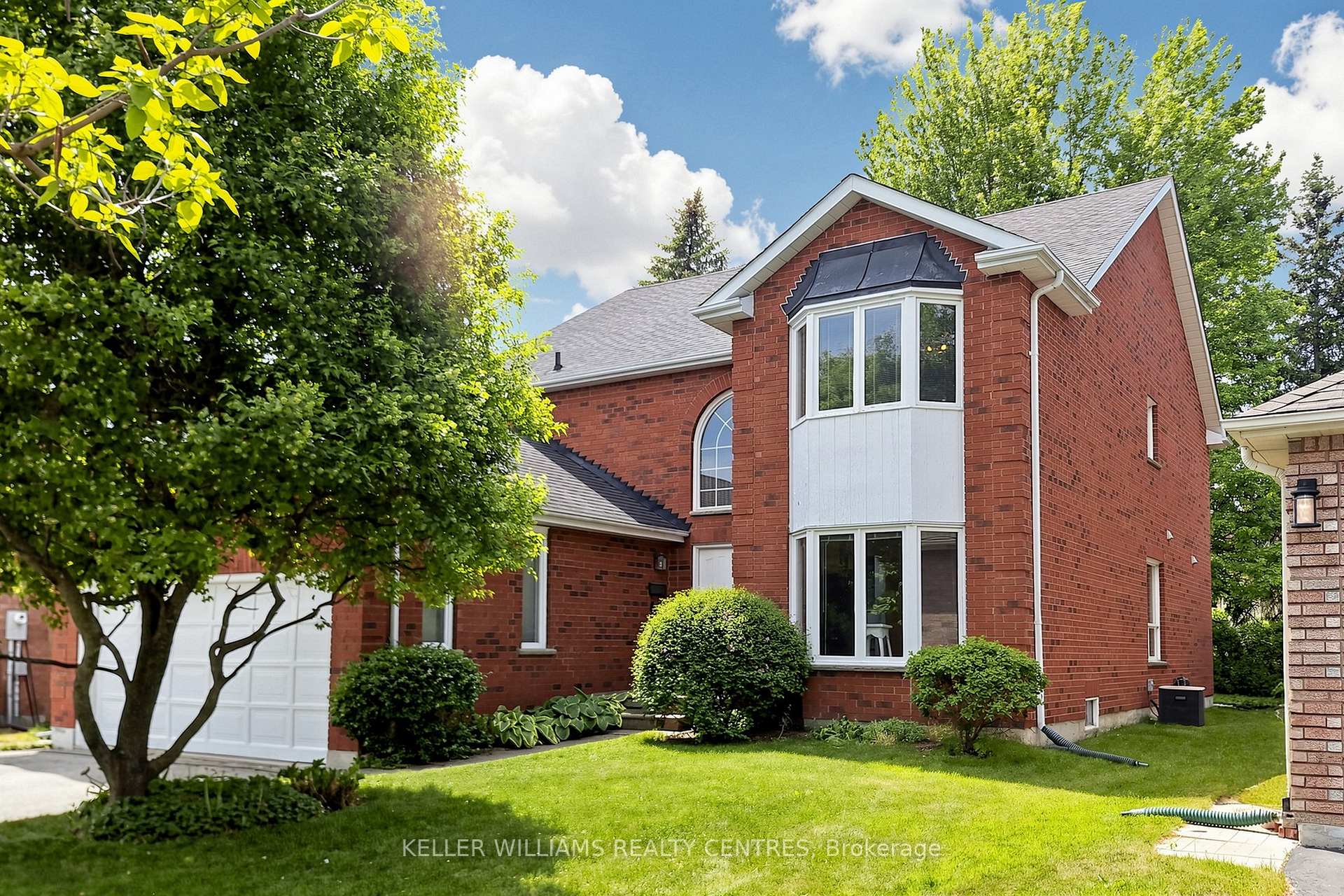 69 Gilbank Drive, Aurora, ON L4G 6H9