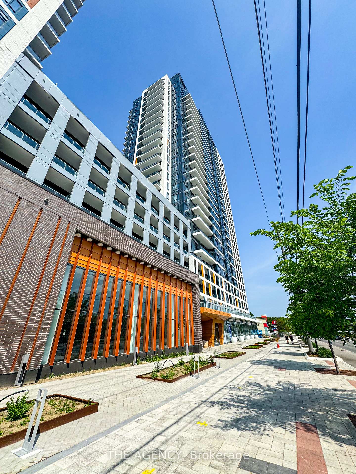 7950 Bathrust Street B2105, Vaughan, ON L4J 0L4