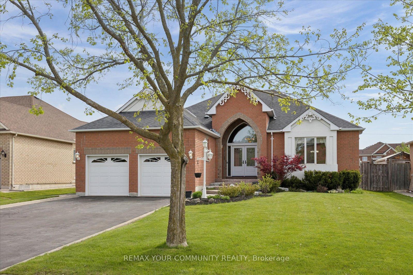 8 Jacob Way, Whitchurch-Stouffville, ON L4A 1L1