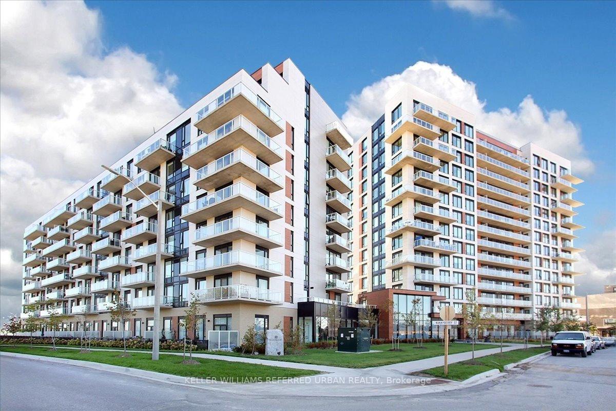 6 David Eyer Road #404, Richmond Hill, ON L4S 0N5