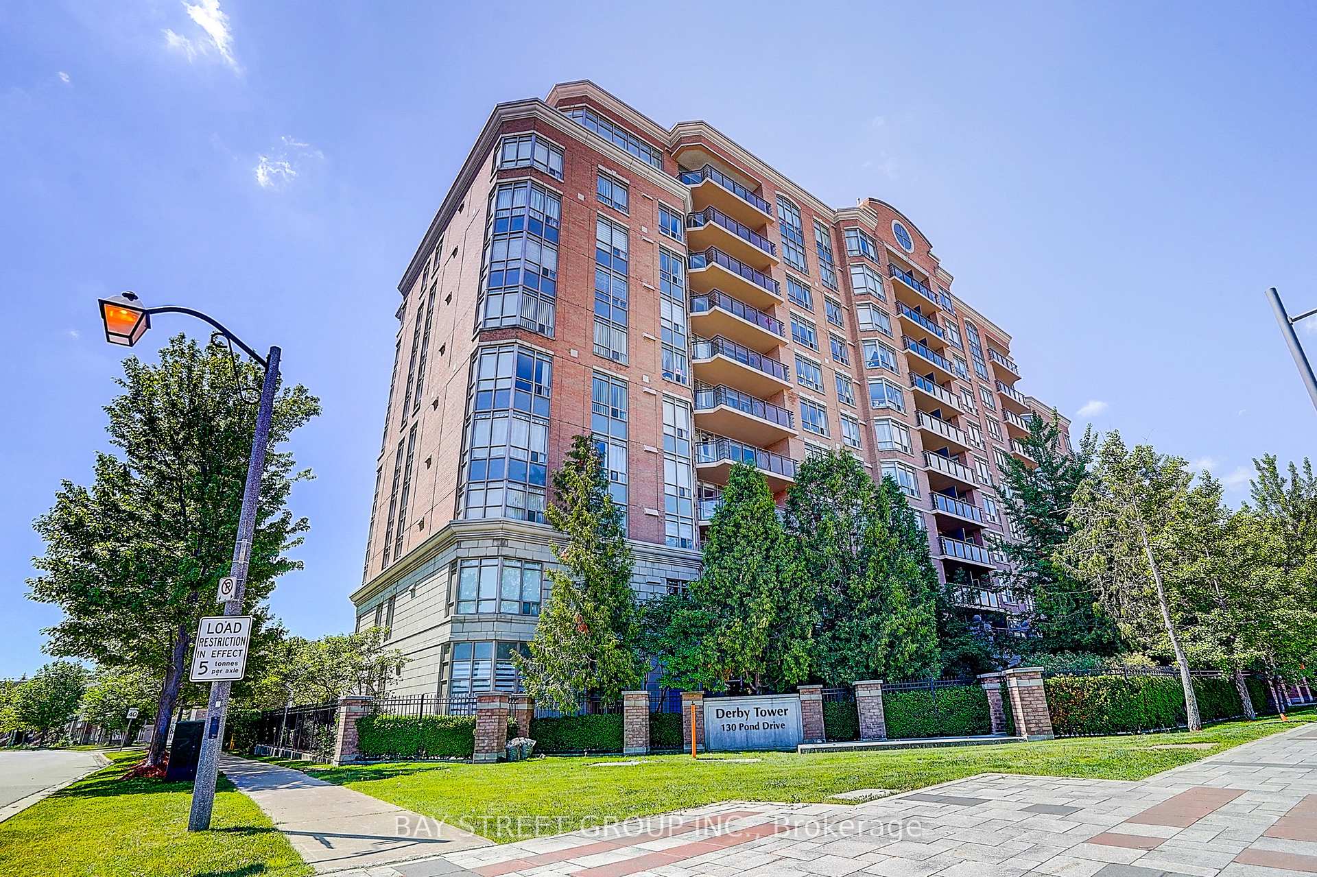 130 Pond Drive Lph3, Markham, ON L3T 7W5