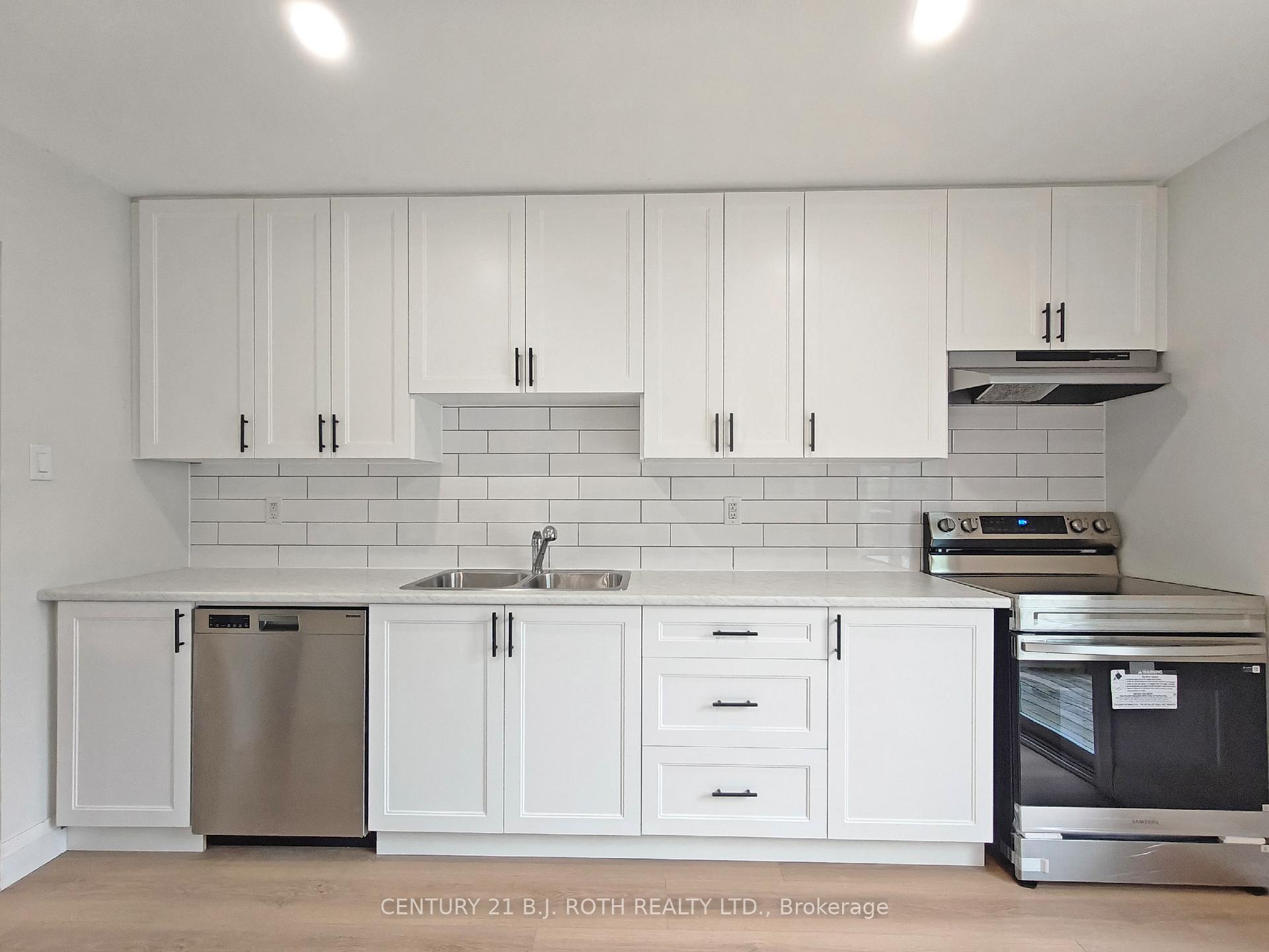 698 Burton Drive, Innisfil — photo 5 of 5