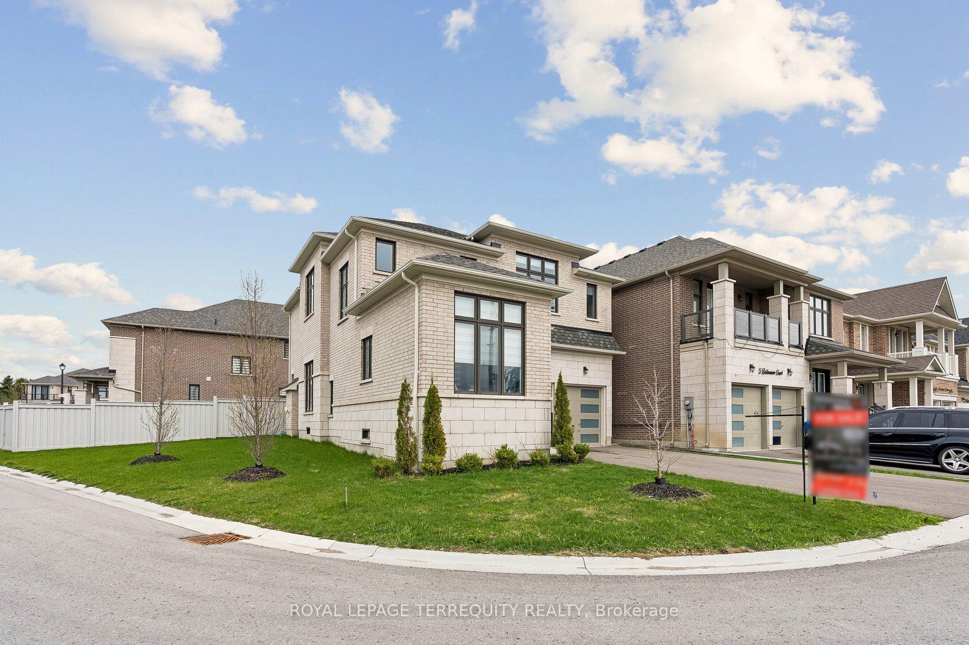 7 Ballanview Court, Whitchurch-Stouffville, ON L4A 4W9