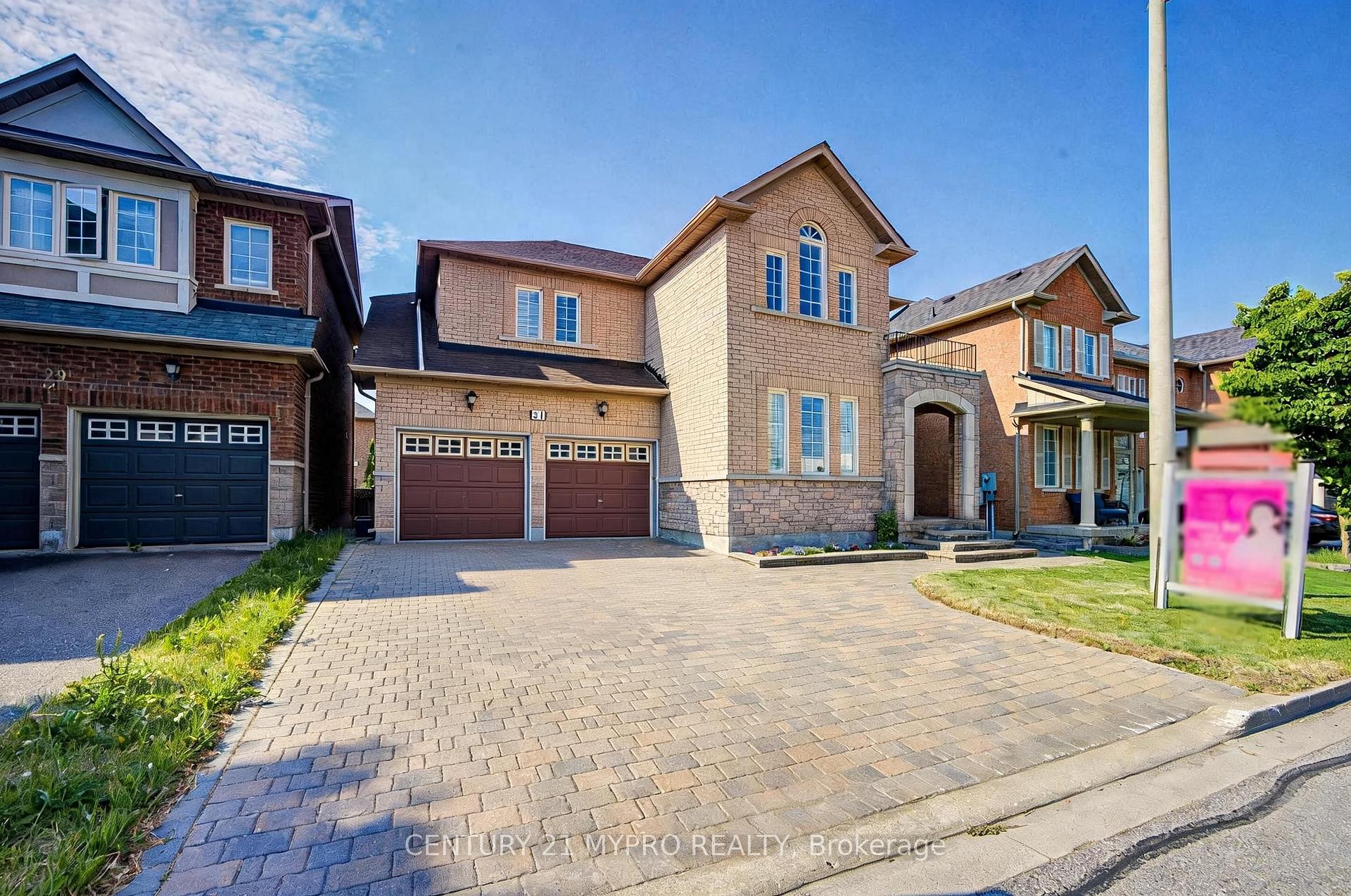 31 Starhill Crescent, Markham, ON L6C 2Z9