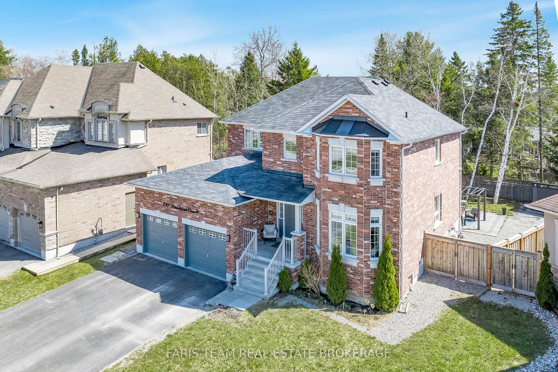787 Freemont Court, Innisfil — photo 2 of 5
