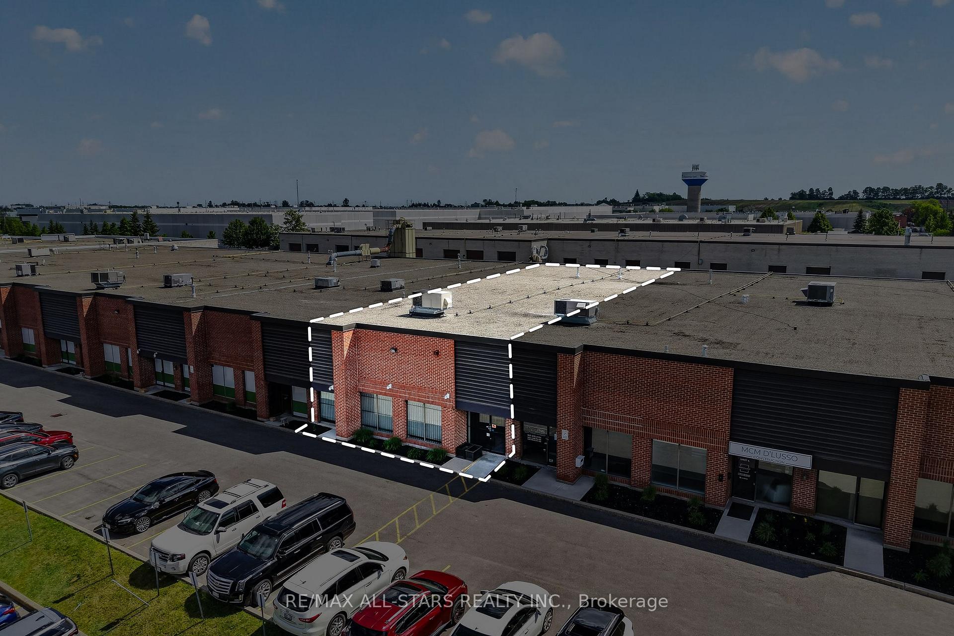 1131 Gorham Street 6-7, Newmarket, ON L3Y 8X9