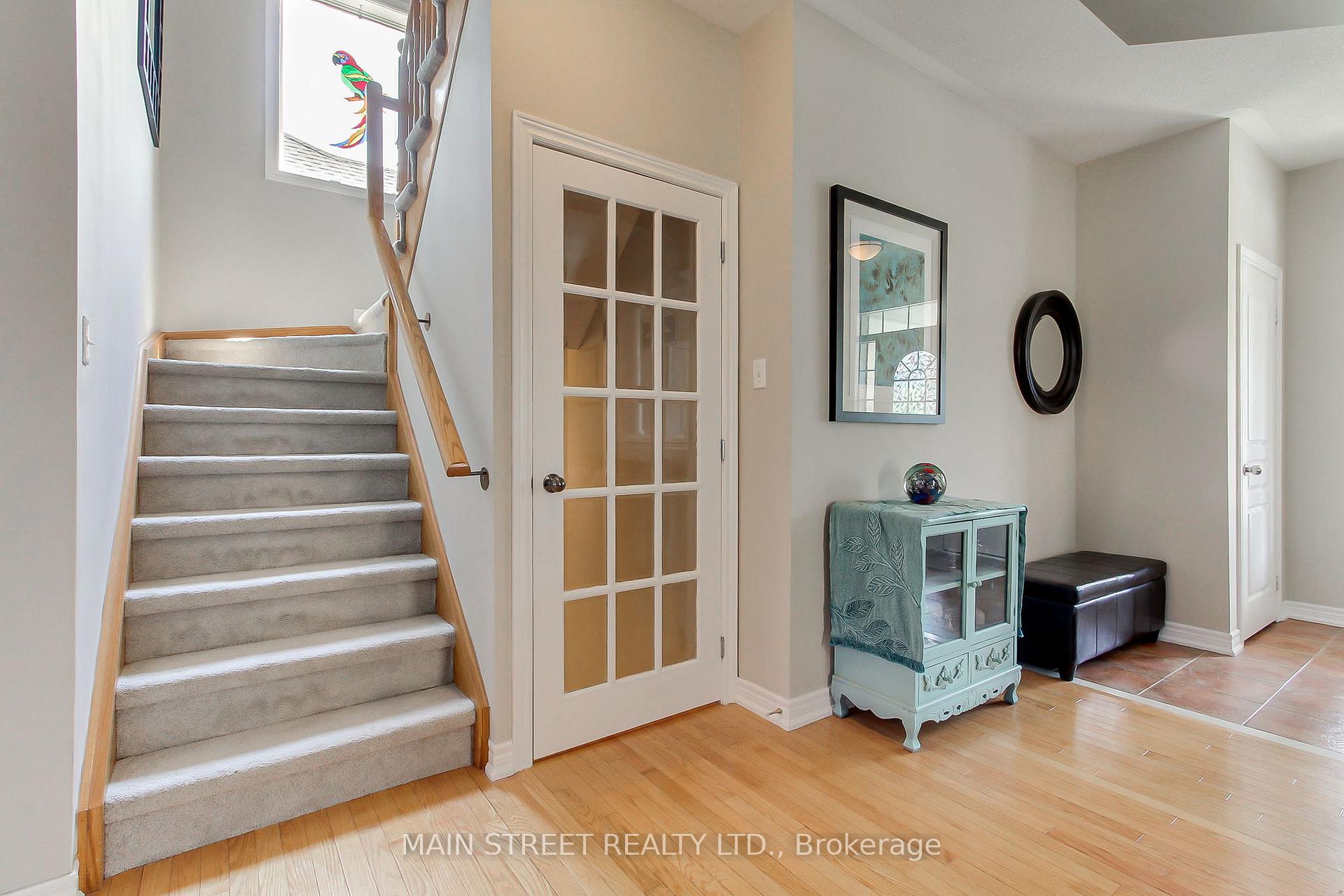 61 Carness Crescent, Georgina — photo 3 of 5