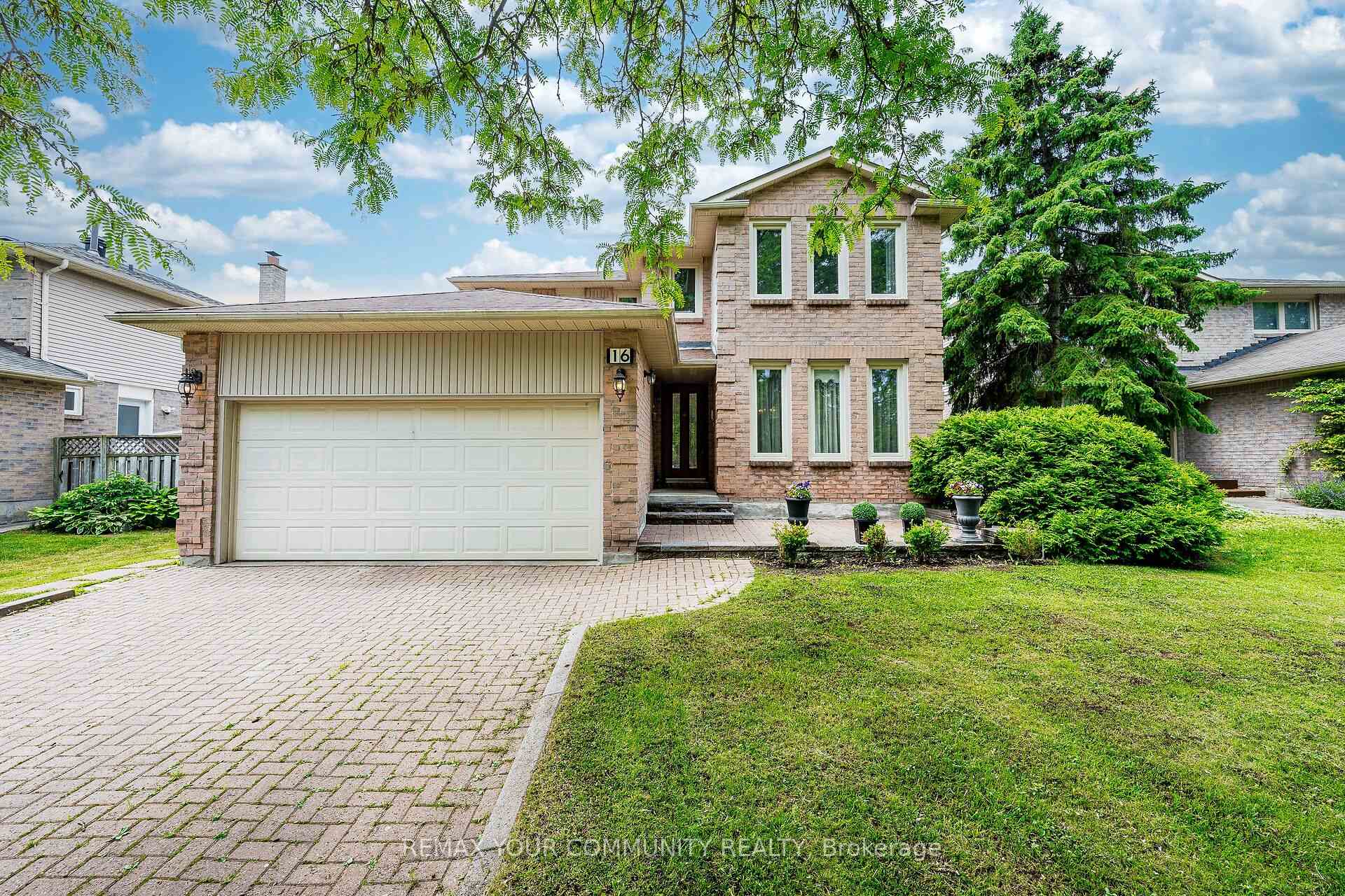 16 Valleyview Road, Markham, ON L3T 6X5