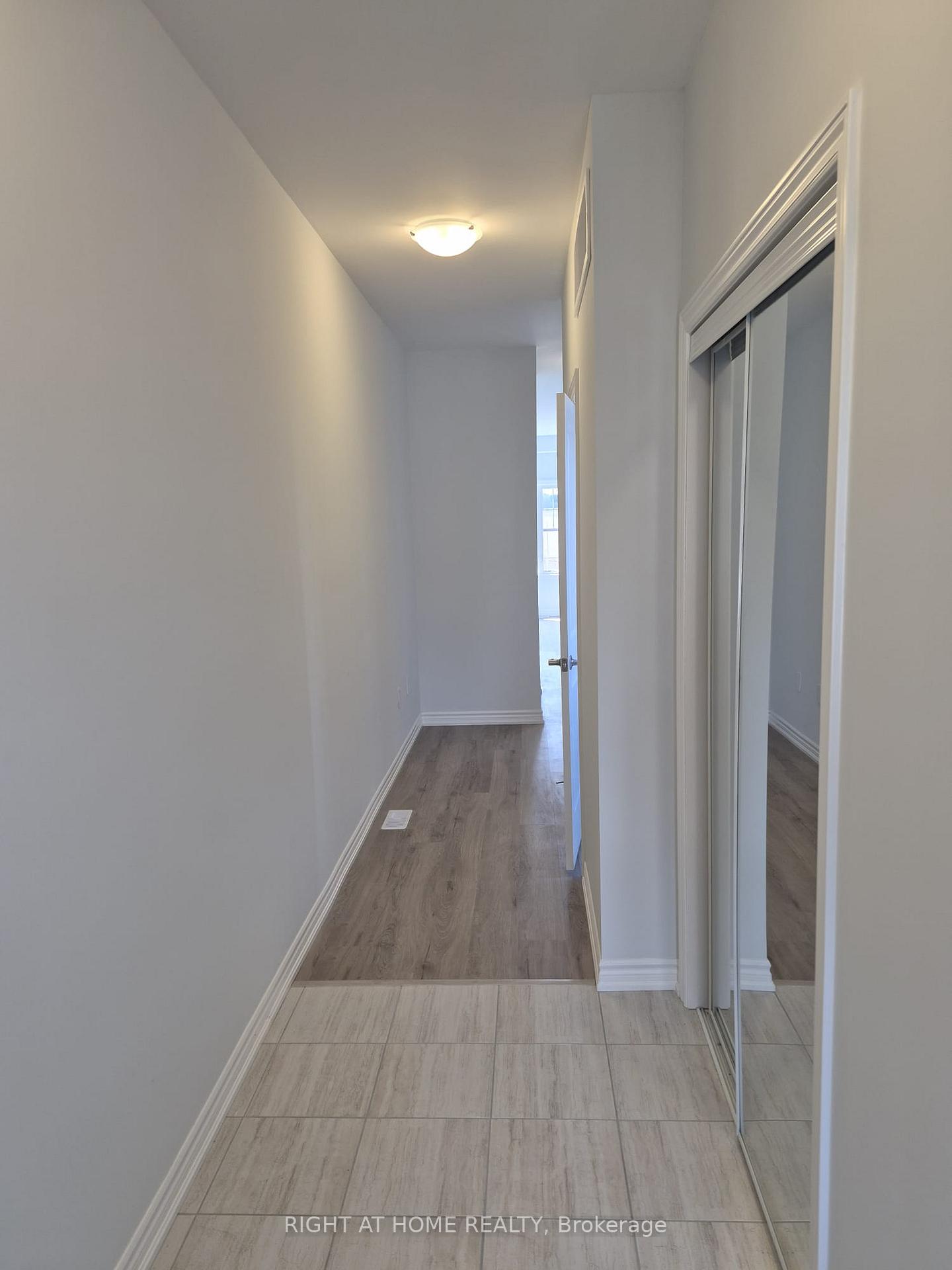 17 Ravenscraig Place, Innisfil — photo 3 of 5