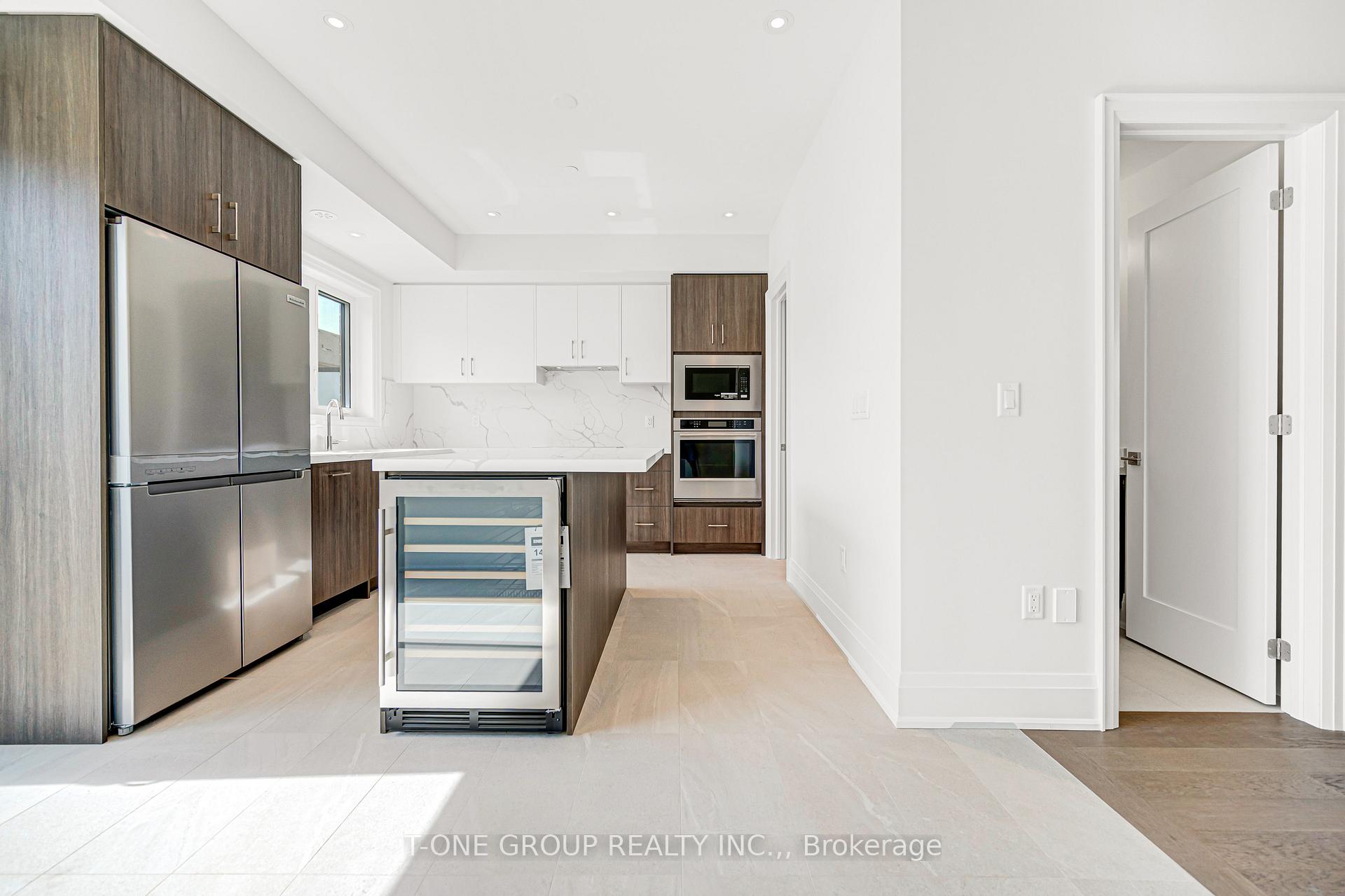 106 Grimsby Lane, Richmond Hill, ON L4S 0R1