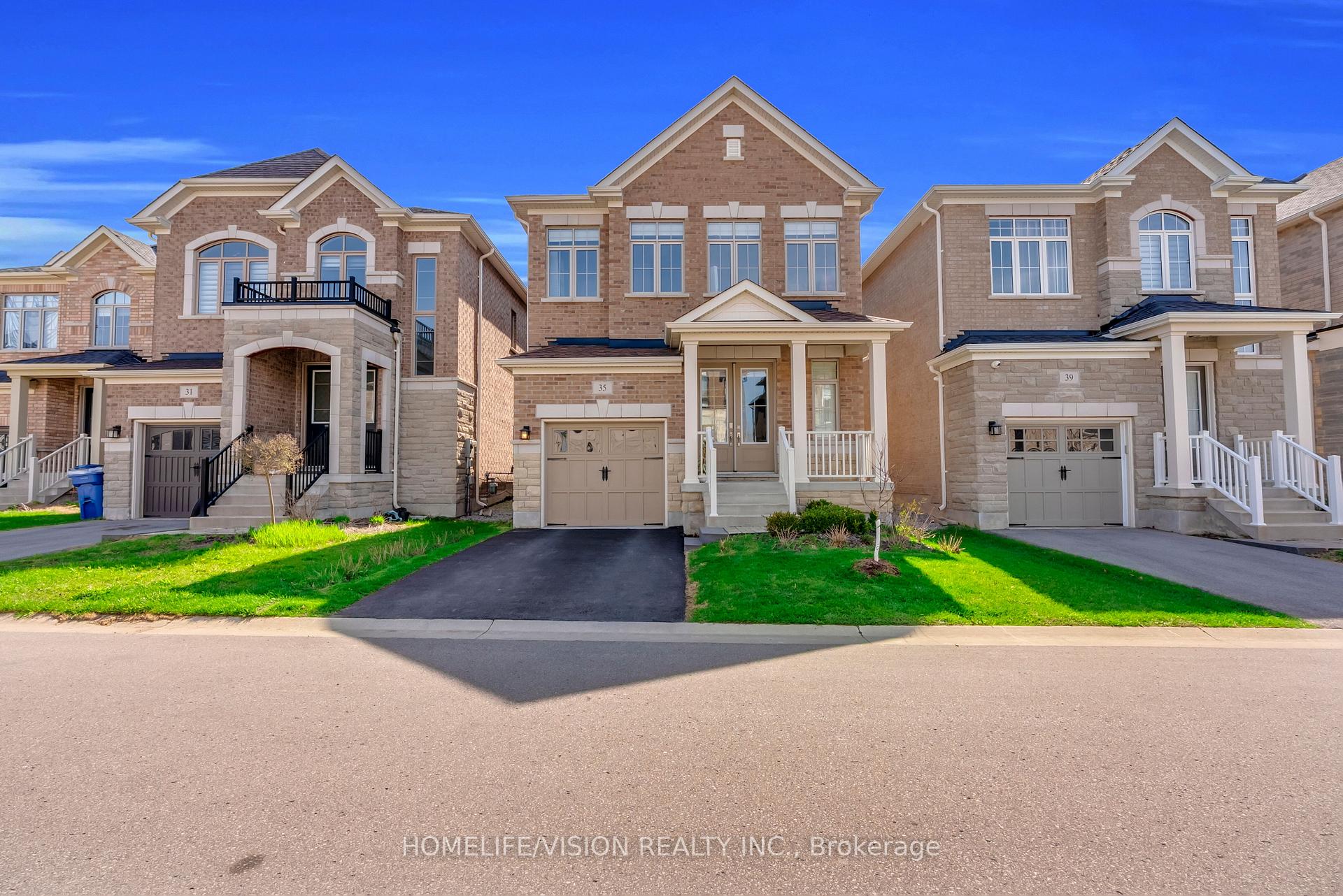 35 Pine Hill Crescent, Aurora, ON L4G 3Y2