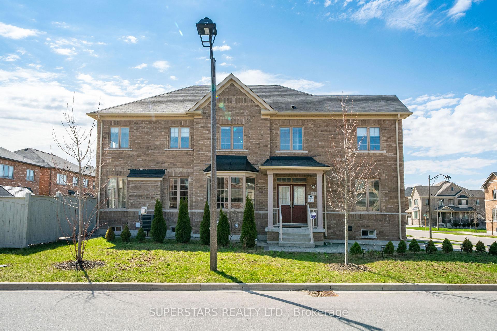 49 Birkett Way, Whitchurch-Stouffville, ON L4A 4P7