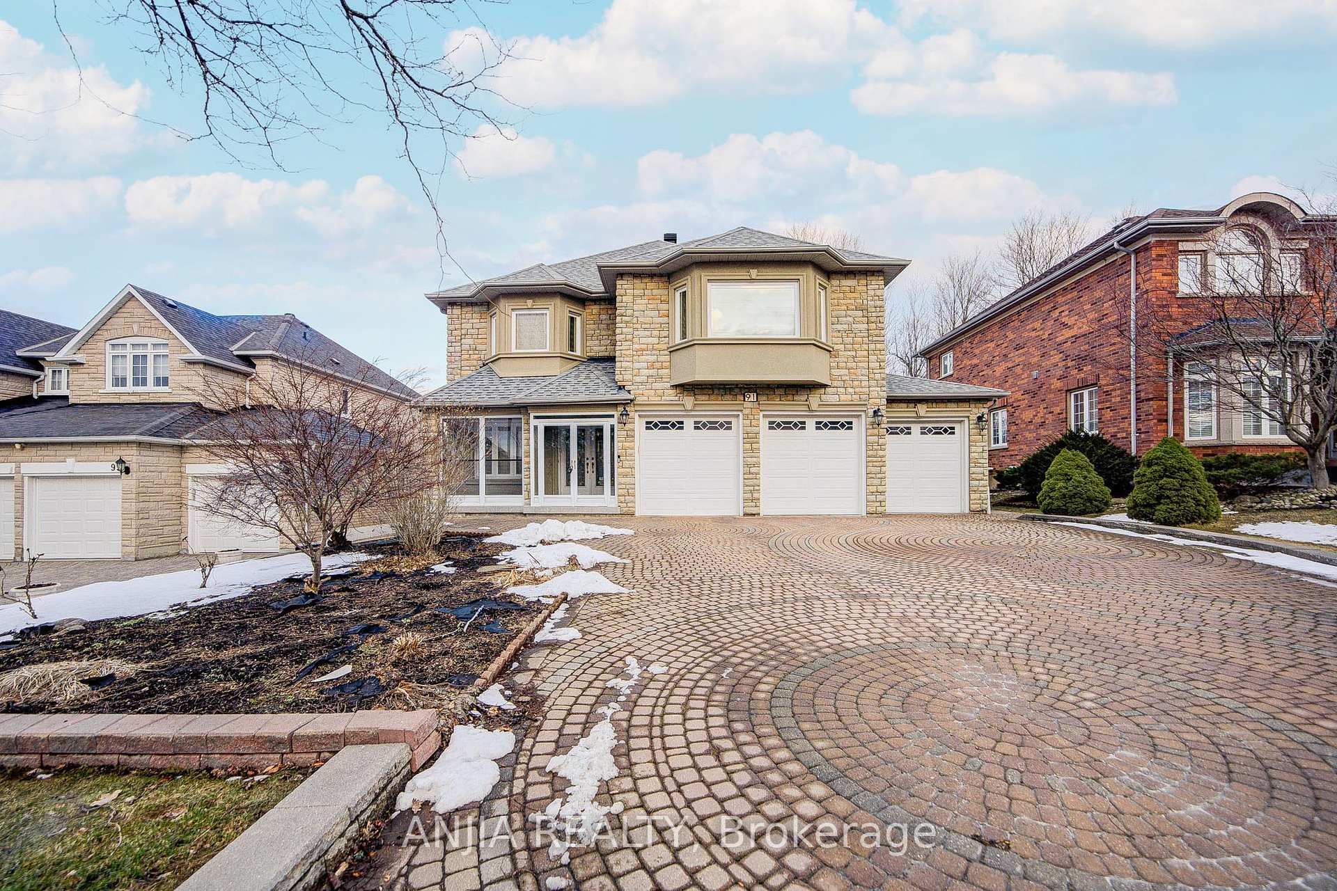 91 Reansbury Crescent, Markham, ON L6C 1X6