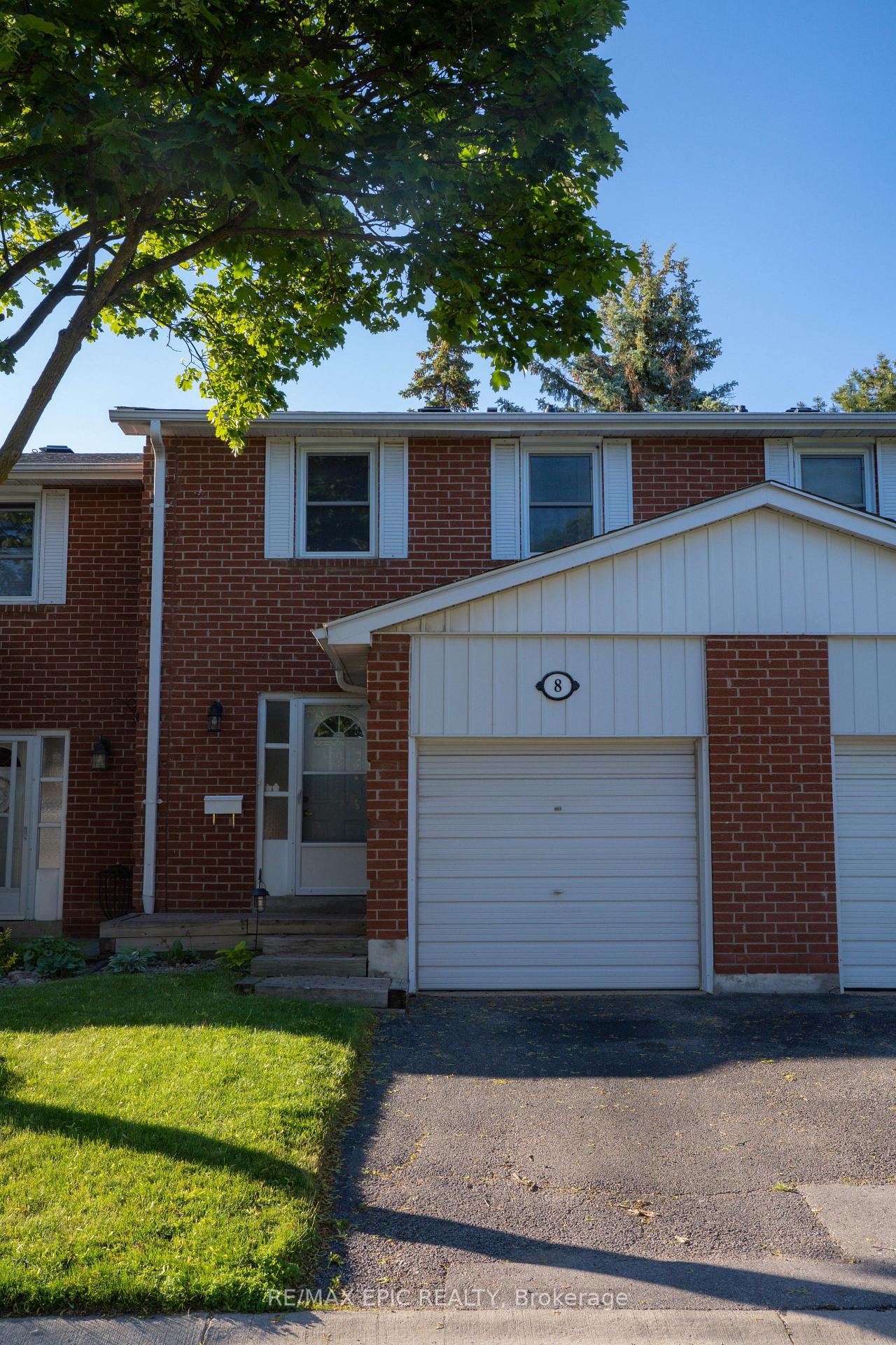 8 Reith Way 385, Markham, ON L3T 5C7
