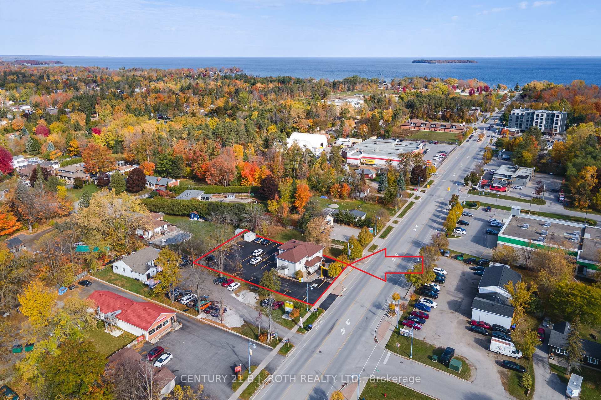 888 Innisfil Beach Road, Innisfil — photo 2 of 5