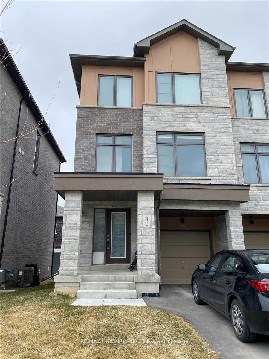 40 Vantage Loop Street, Newmarket, ON L3X 0K6