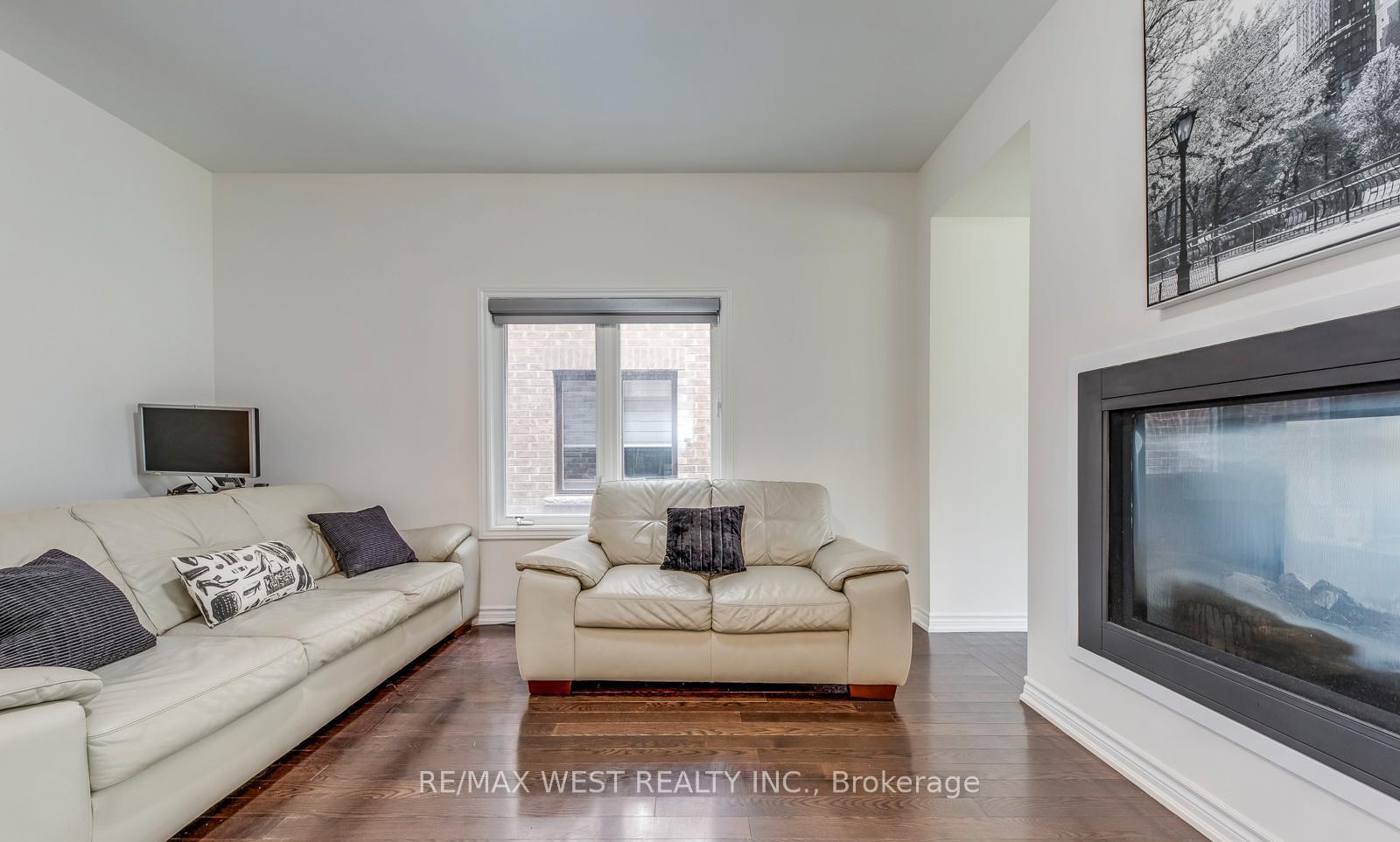 286 Danny Wheeler Boulevard, Georgina — photo 5 of 5