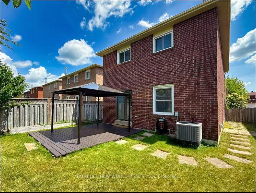 4 Price Street, Richmond Hill, ON L4S 1E1