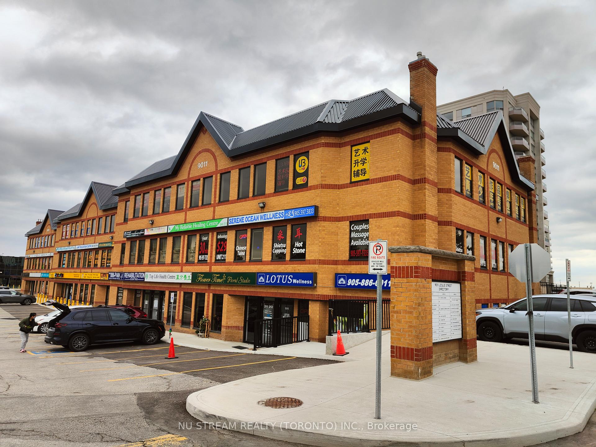 9011 Leslie Street 101, Richmond Hill, ON L4B 3B6