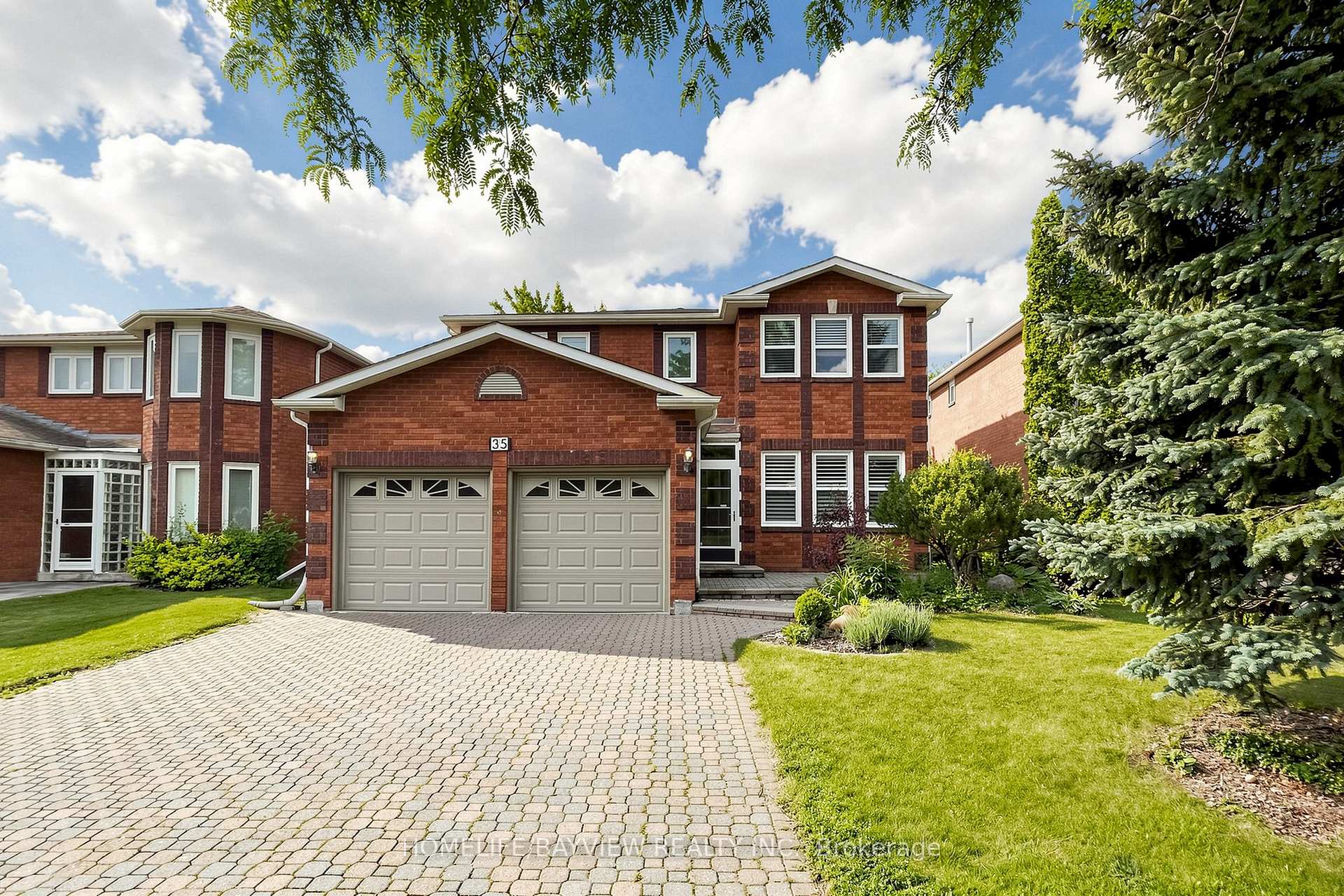 35 Viewmark Drive, Richmond Hill, ON L4S 1E6