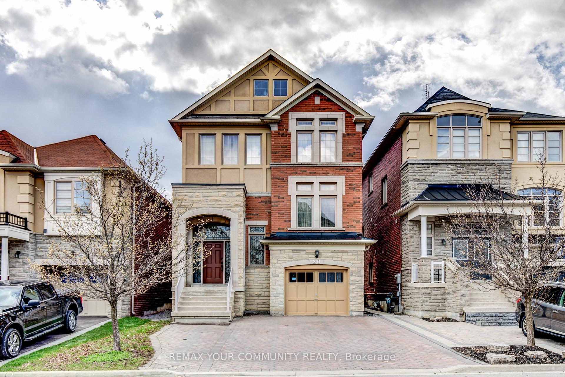 26 Yarden Drive, Vaughan, ON L6A 0W2