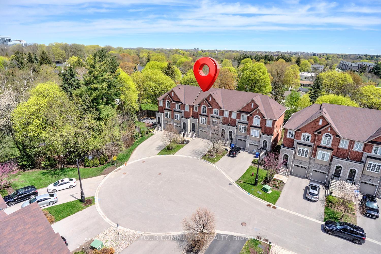 231 Appleton Court, Newmarket, ON L3Y 0B8