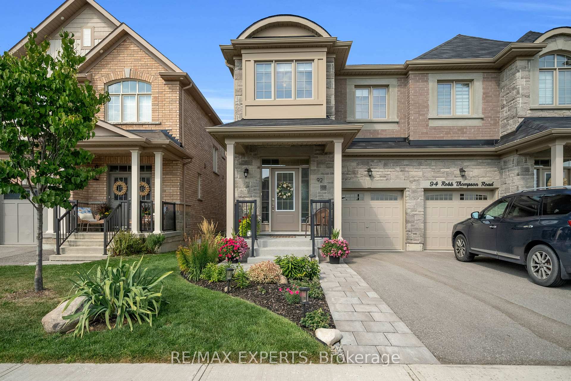 92 Robb Thompson Road, East Gwillimbury, ON L0G 1M0