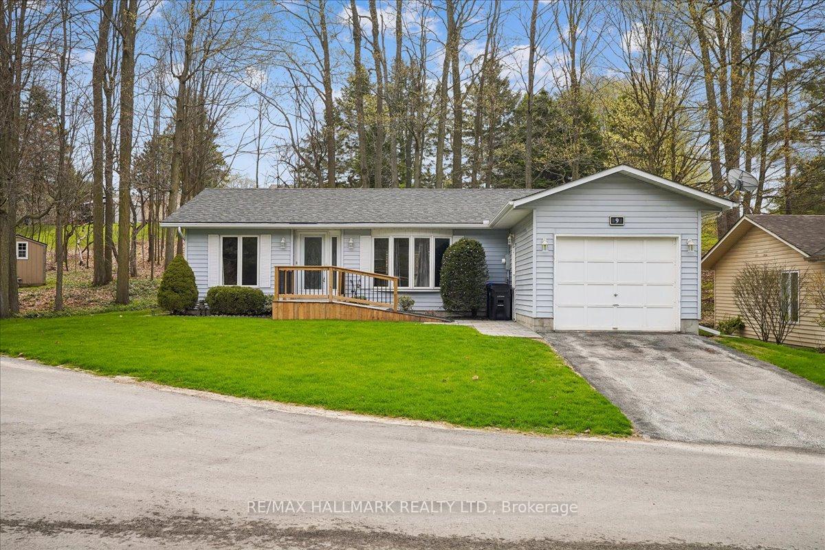 9 Pinetree Court, New Tecumseth, ON L0G 1W0