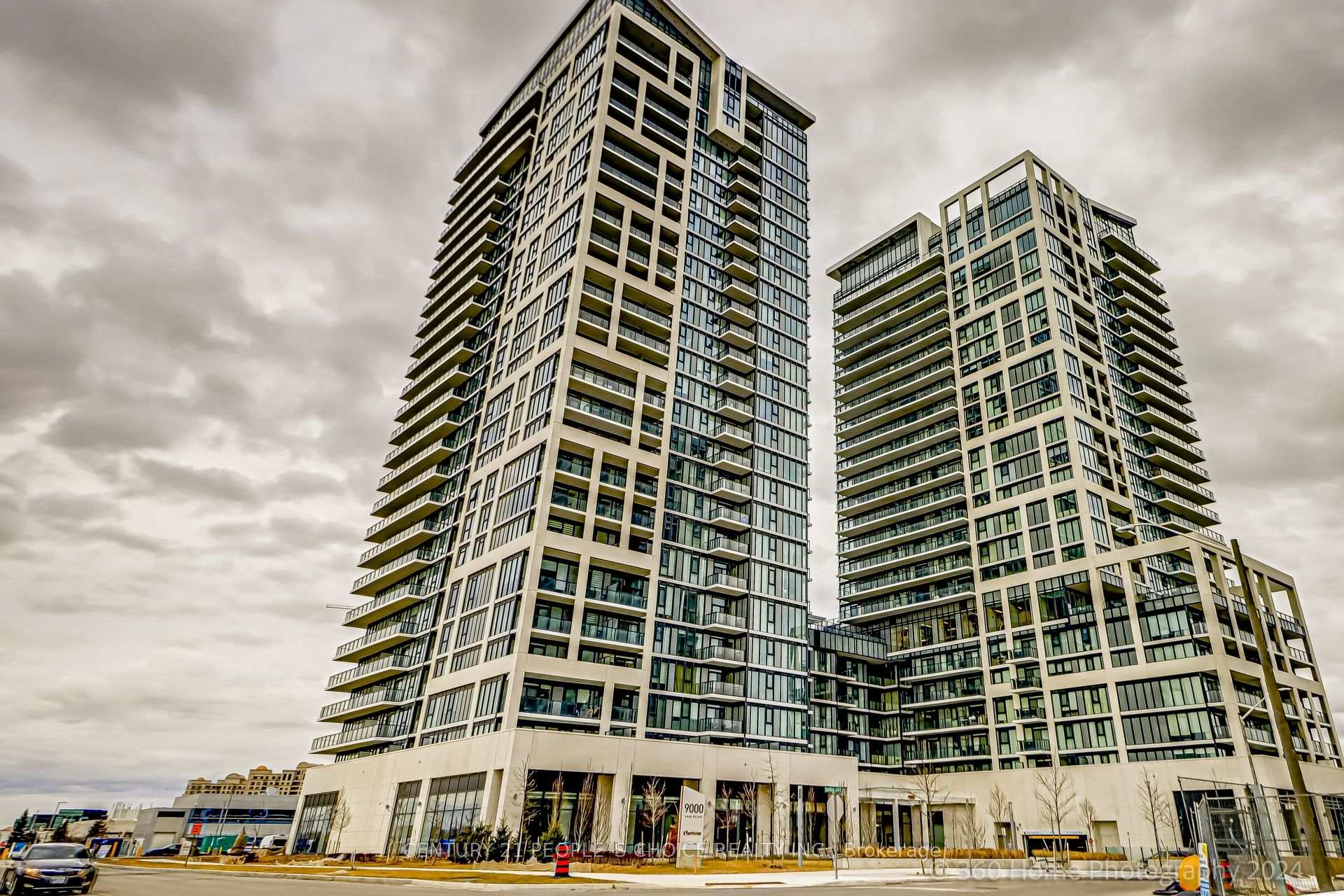 9000 Jane Street 2102, Vaughan, ON L4K 0M6