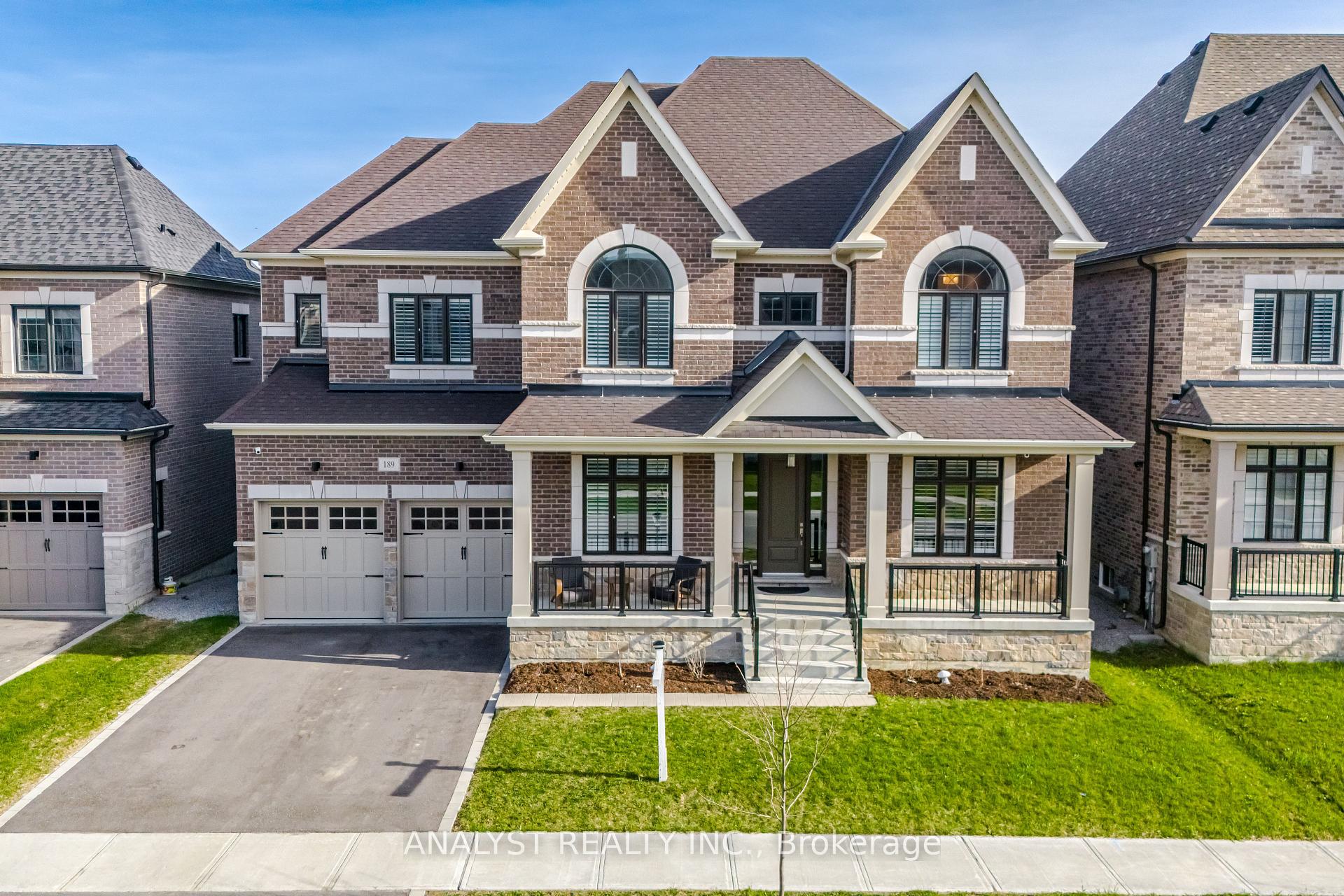 189 McMichael Avenue, Vaughan, ON L4H 4V9