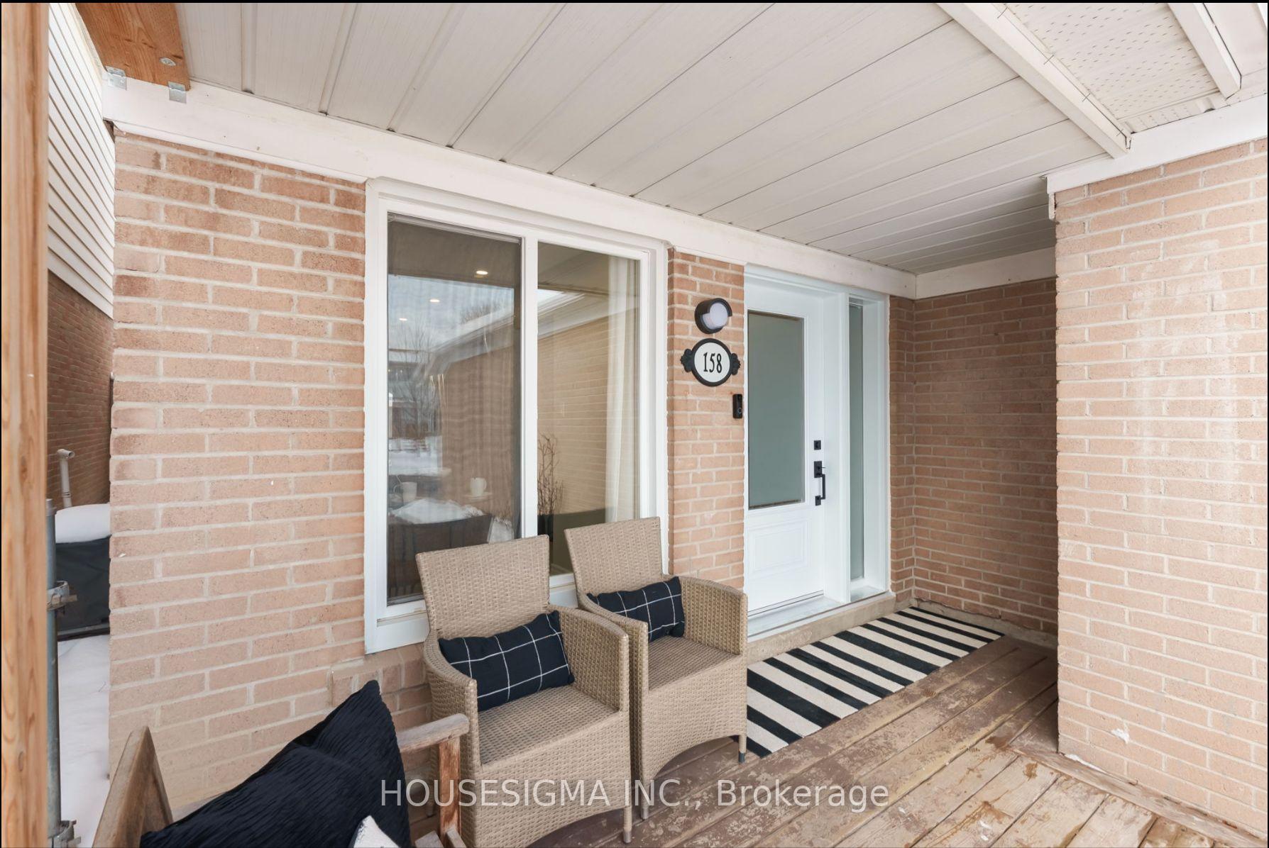 158 Patterson Street Main, Newmarket, ON L3Y 4Y8