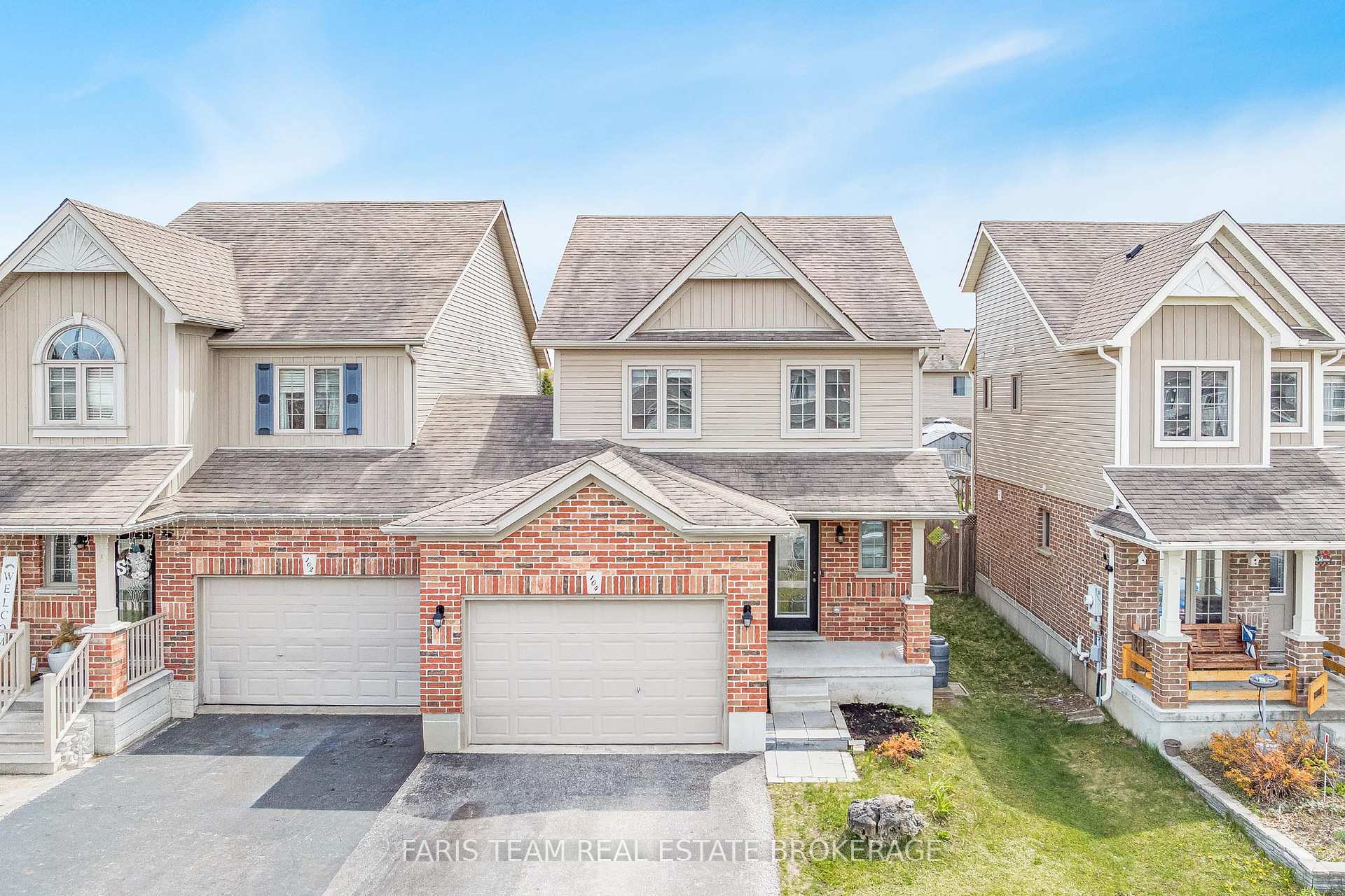 104 Banting Crescent, Essa, ON L3W 0P3