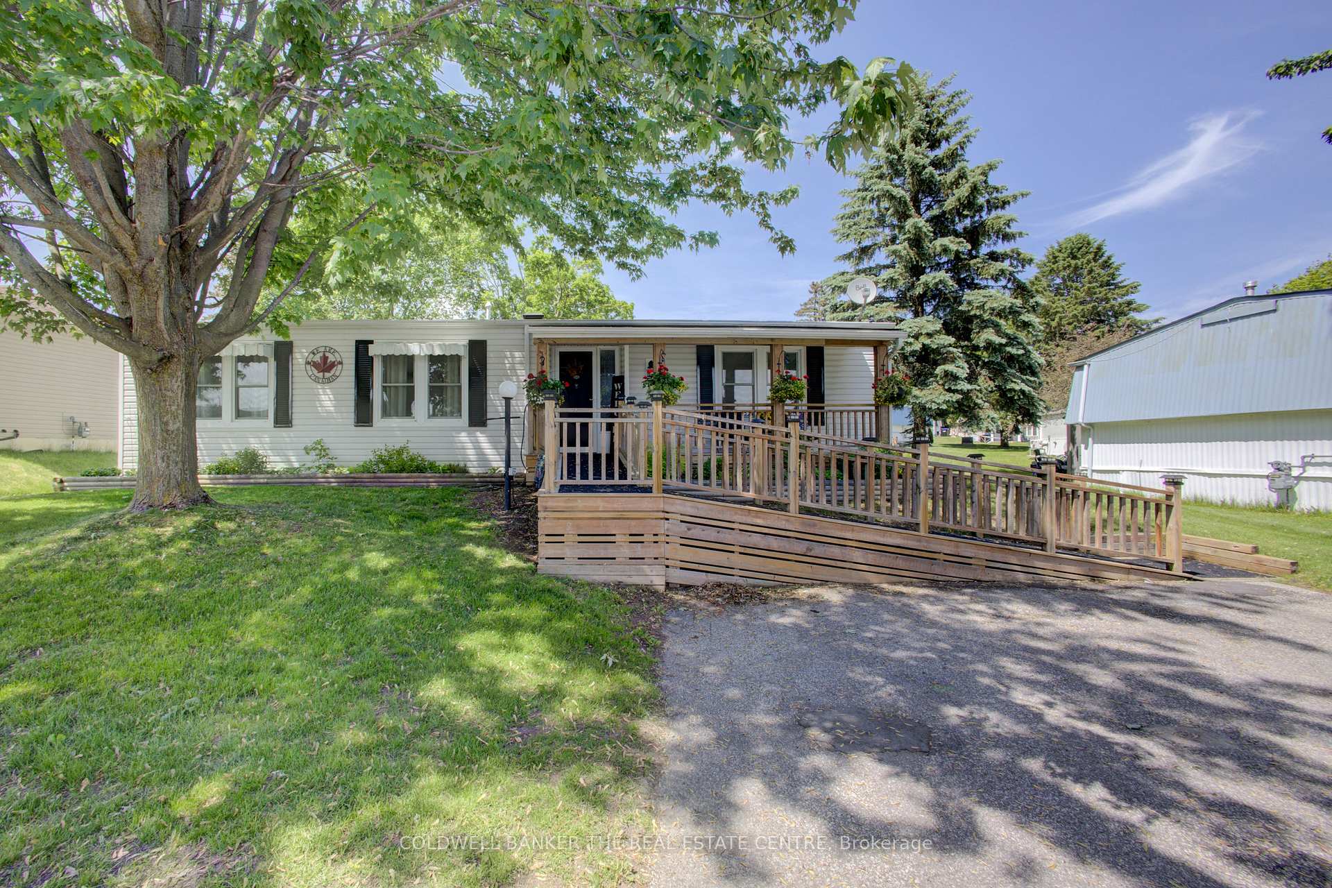 36 Linden Lane, Innisfil, ON L9S 1N8