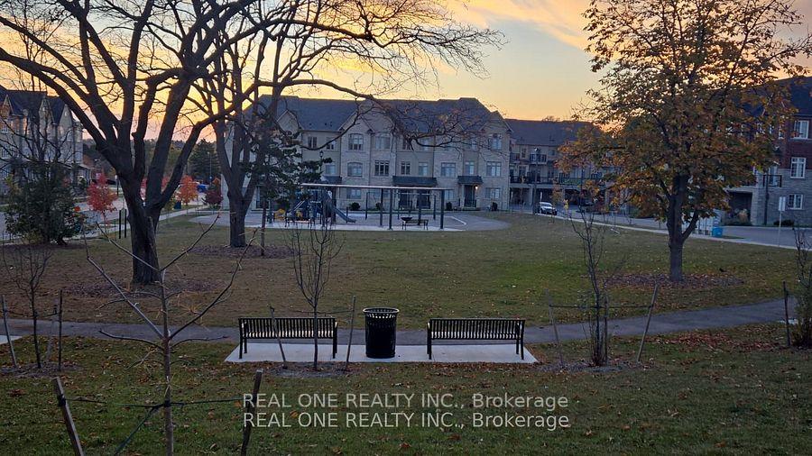 10 Woodbrook Way, Markham, ON L6C 0Y8