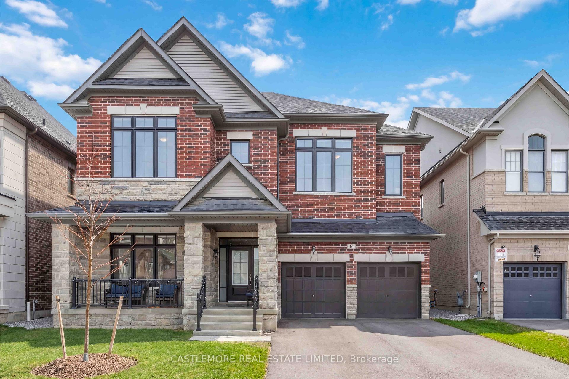 16 Settlers Crescent, Bradford West Gwillimbury, ON L0G 1W0