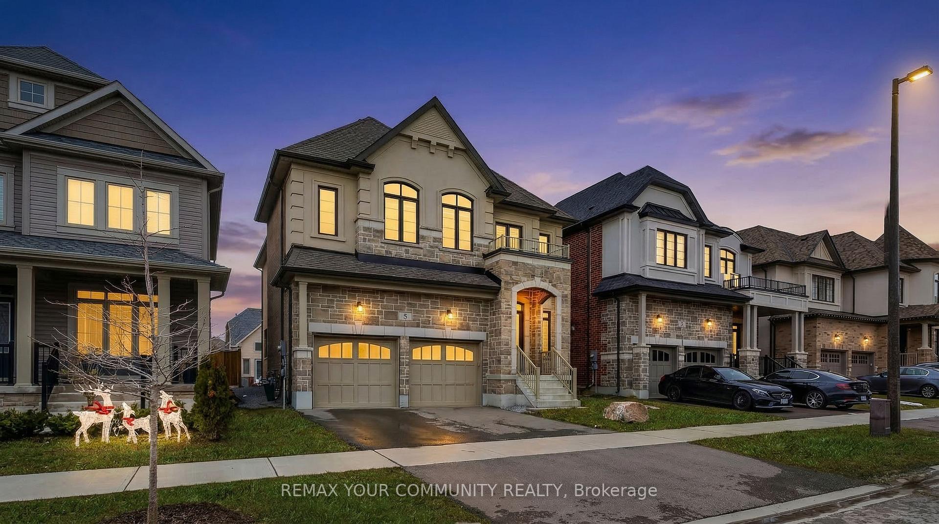 5 Valleo Street, Georgina, ON L4P 0J8