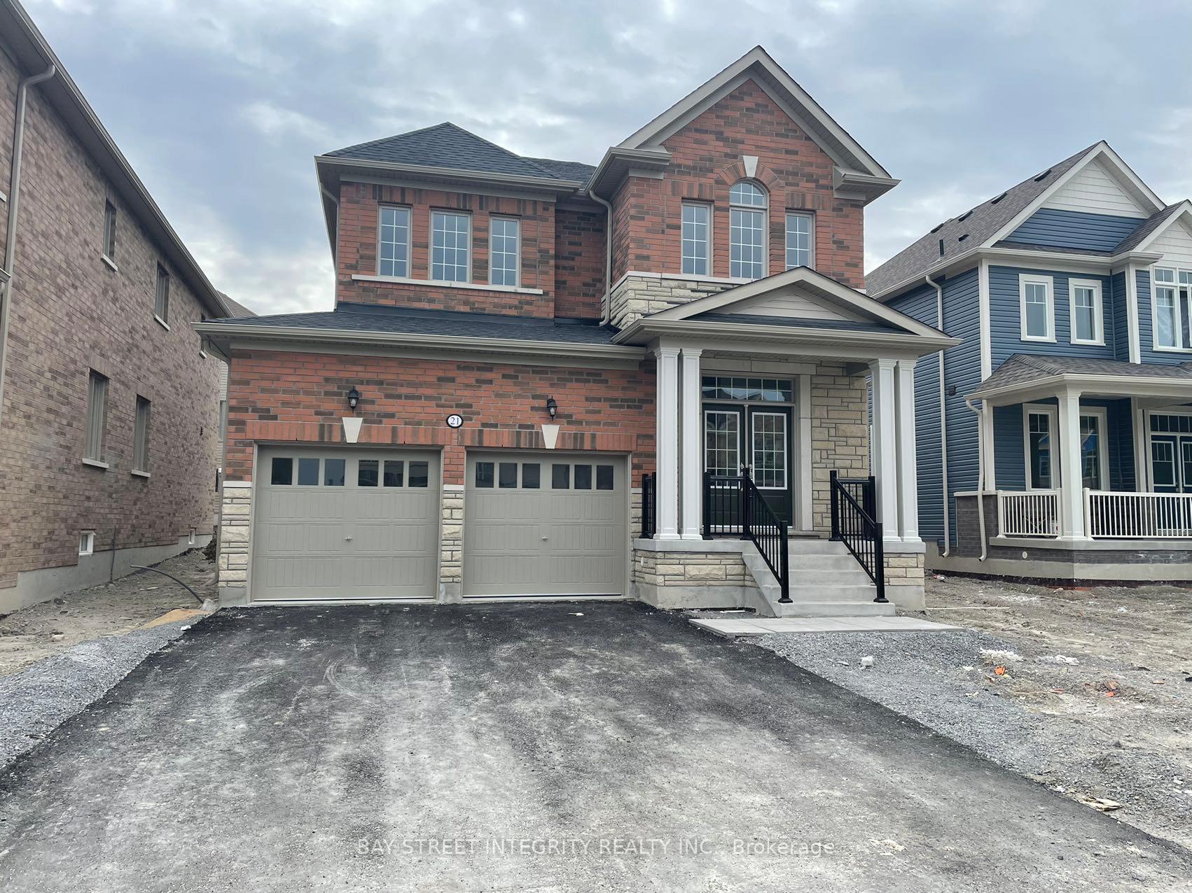 21 Father Muckle Avenue, Georgina, ON L4P 0C2