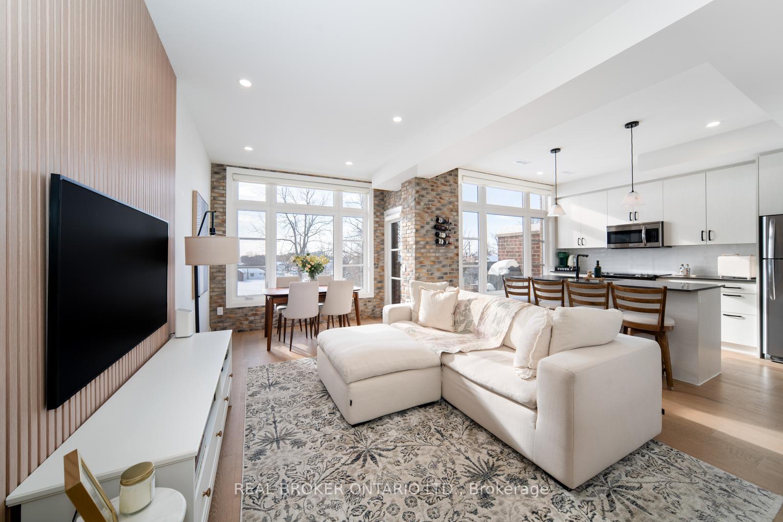 8167 Kipling Avenue 48, Vaughan, ON L4L 0G4