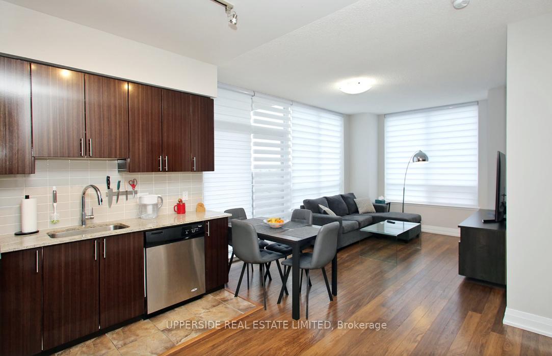 85 North Park Road 512, Vaughan, ON L4J 9G1