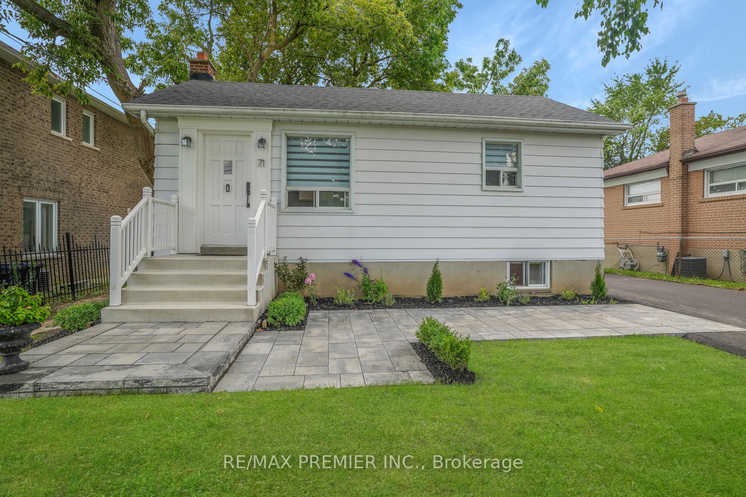 71 Clark Avenue, Markham, ON L3T 1S7