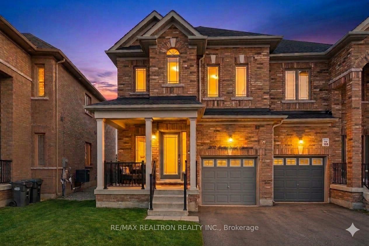 202 Sutherland Avenue, Bradford West Gwillimbury, ON L3Z 4H7