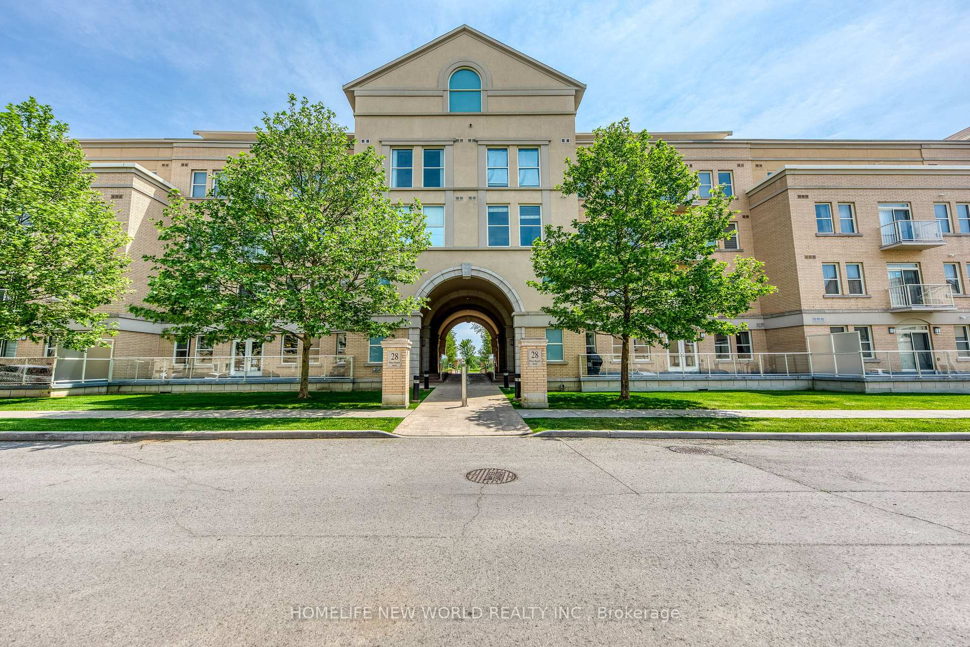 28 Prince Regent Street 240, Markham, ON L6C 0V5