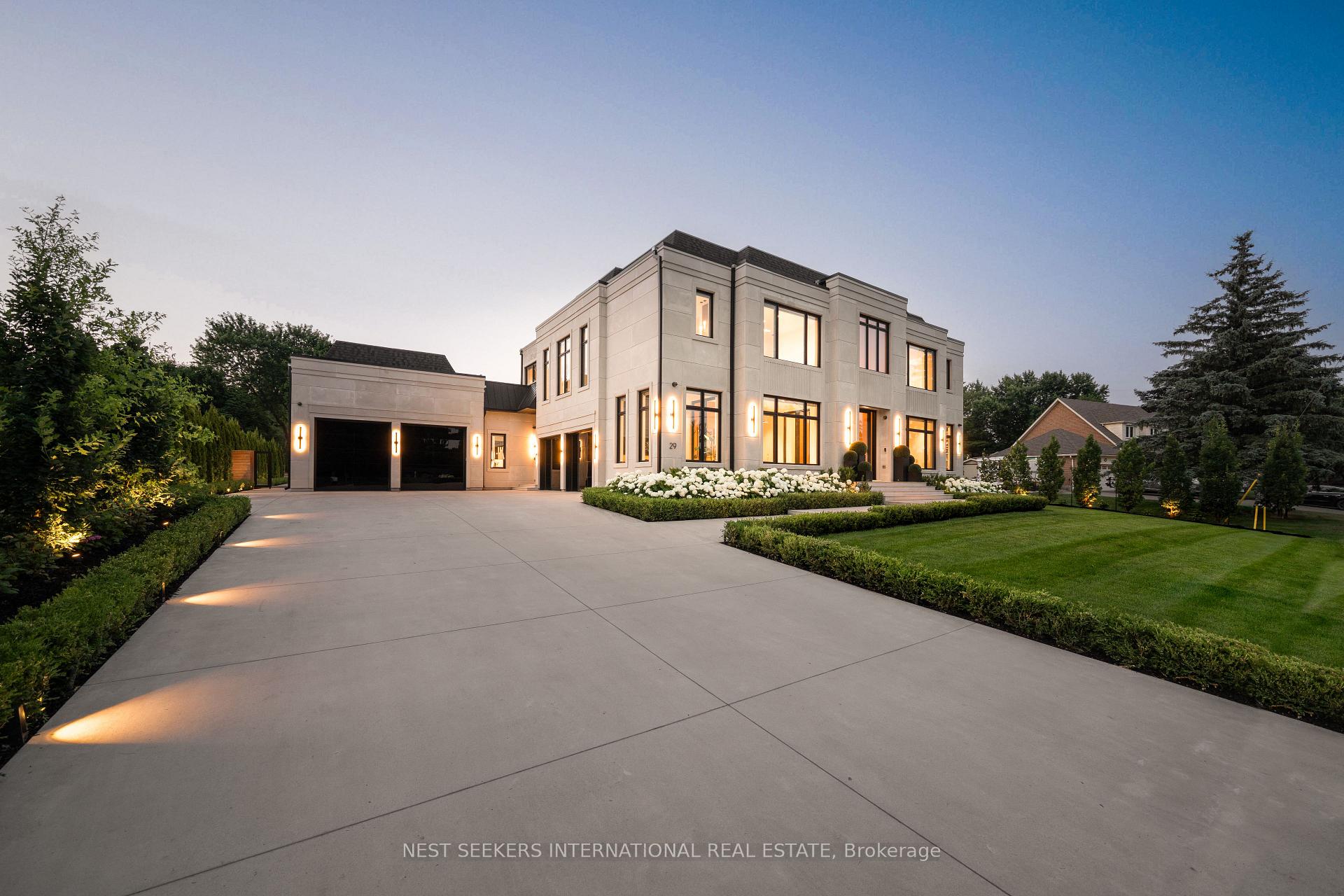29 Greenside Drive, King, ON L0G 1N0