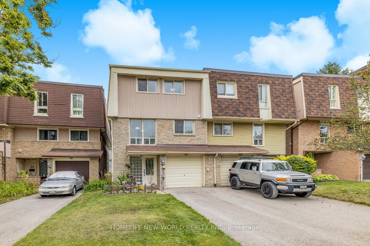 61 Poplar Crescent, Aurora, ON L4G 3M4